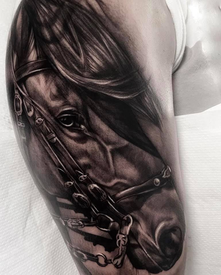 tattoo caballo tatuaje realista caballo