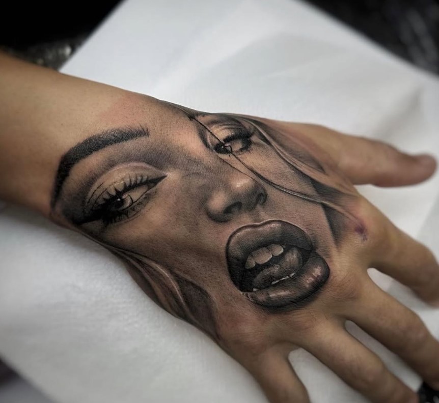 tatuaje mano tattoo mano sant boi